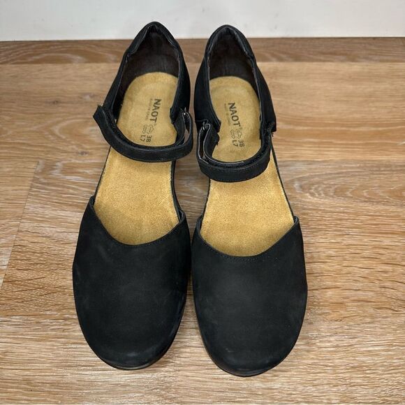 Naot Heel Black Velvet Nubuk Mary Jane Shoes, Size 7 - Picture 5 of 12